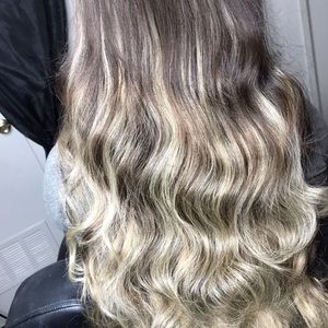 Meet your Posher, Noelle